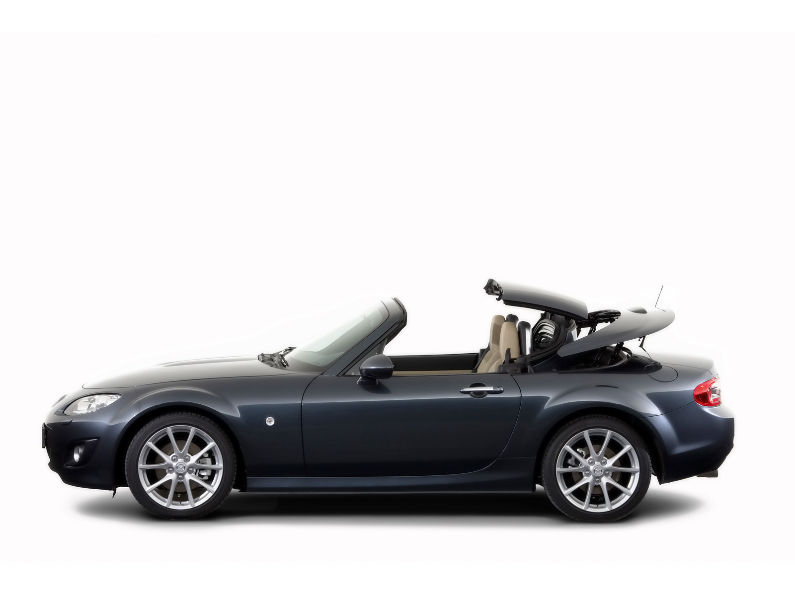 احسن سيارات في العالم 2020 Mazda Mx 5 Roadster Coup 01