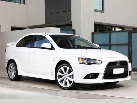 مميزات وعيوب لانسر شارك 2013 Mitsubishi Lancer Ex