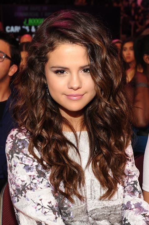 Wink فساتين سيلينا 2024 selena gomez