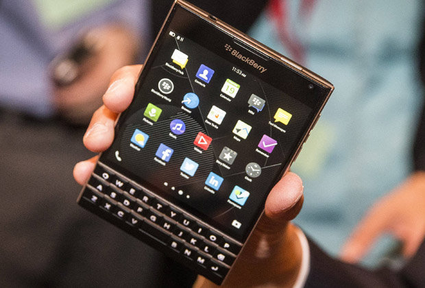 طريقة فورمات بلاك بيري كيرف - شرح بسيط وسهل جدا Screen Mobile Blackberry Passport