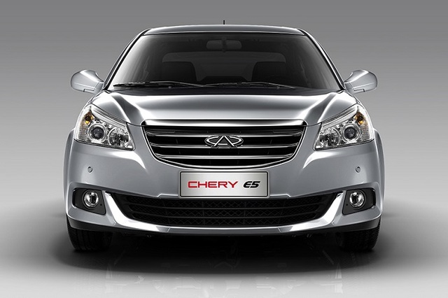 سيارة أثبتت روعتها - طرازات سيارات شيرى الجديدة تغزو السوق المصرية Listing Main 2014 Chery E5 Front