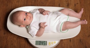 وزن هتفيدك معلومات في عنايتك طفلي بطفلك الطبيعي الشهر الرضيع الثالث 7862011 310x165