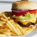 Burger-1 اكلات مطاعم مشهورة 2020 - اشهر وجبات كنتاكي بخلطة السرية ضى الليل