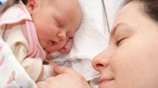يوم ولاده من مرحلة في عمر طبيعة اول الطفولة الطفل الاطفال img iraqni1387030125 359